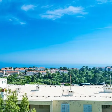 Lero Sea View 公寓 *
